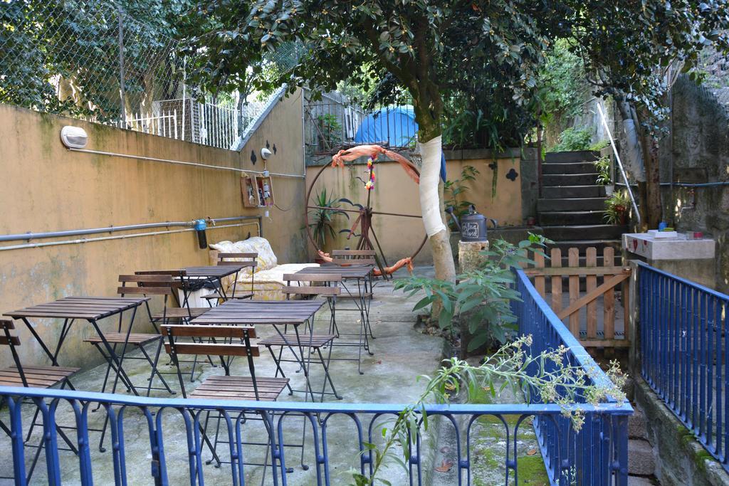 Hostel Alma